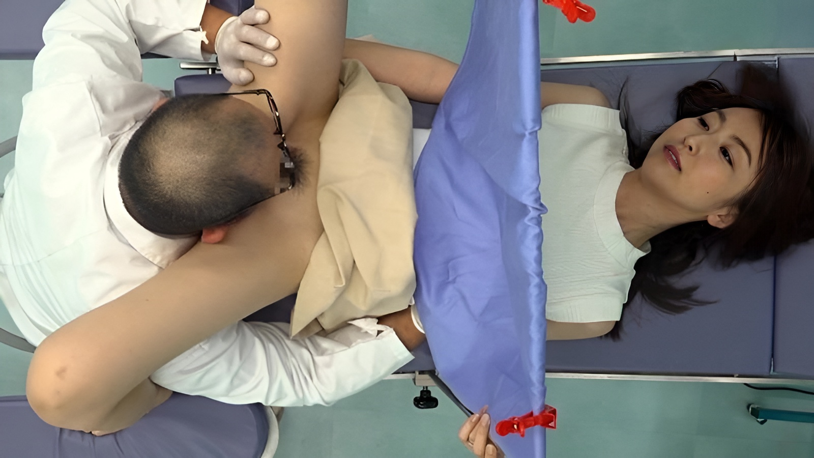 UMD-754 Doktor sesat suka hisap faraj pesakit perempuan